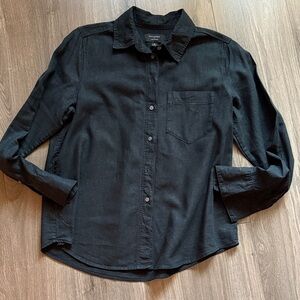 Banana Republic Women's Black Button-Down Linen blend shirt